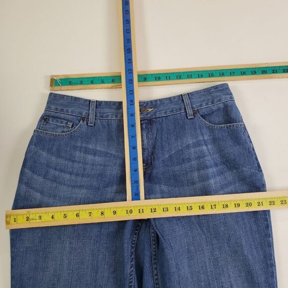 L.L. Bean Favorite Fit Womens Straight Leg Jeans Sz 14M Mid Rise Medium Wash - Picture 6 of 9
